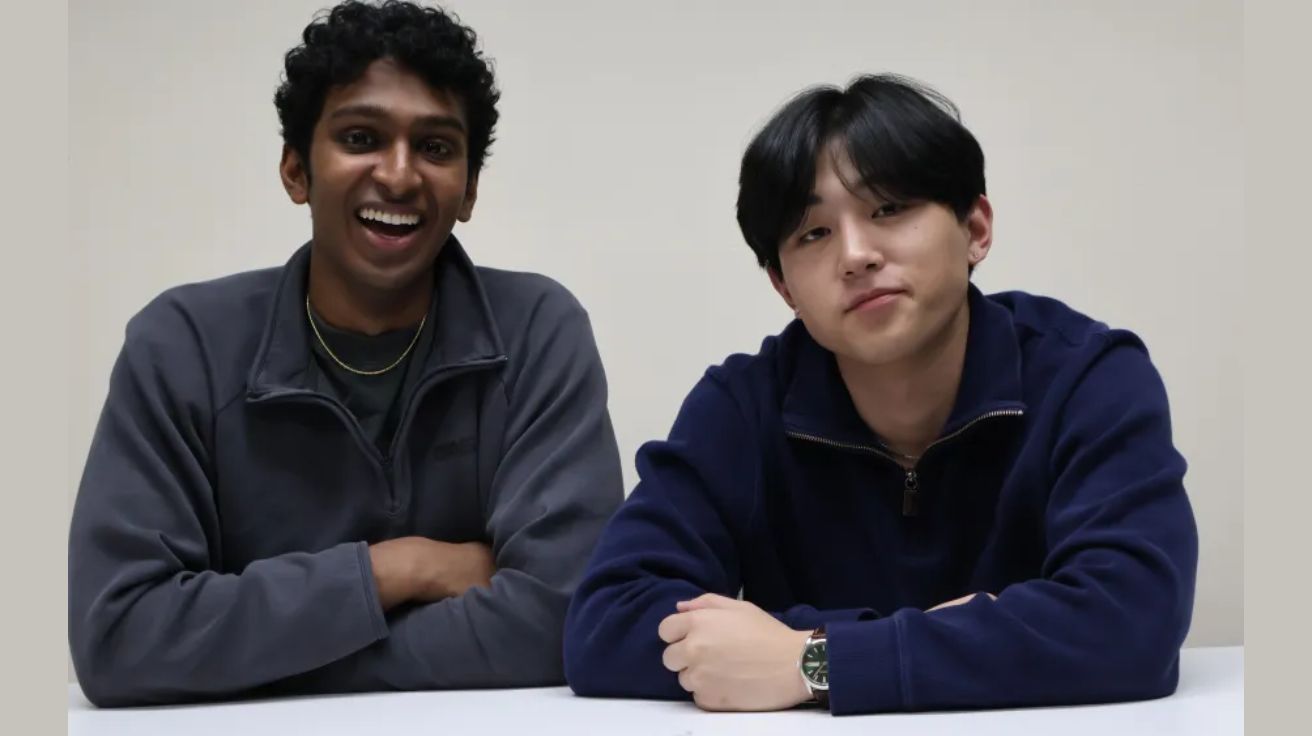 컨닝 AI ‘Cluely’, 출시 일주일 만에 ARR 95억 돌파… 무료 경쟁 제품 등장으로 긴장